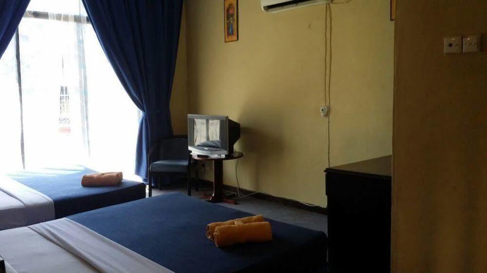 Hji Residensi Hotell Kuah Exteriör bild